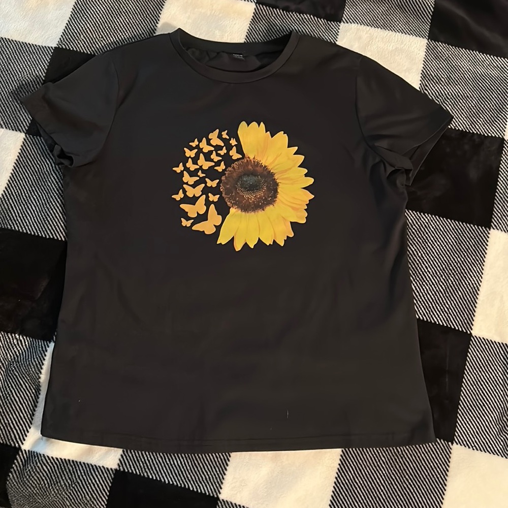 Women’s XL top NWOT